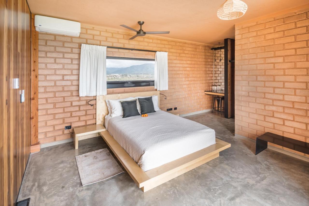 Santulan Bed & Breakfast บาเย เด กัวลาลูเป ภายนอก รูปภาพ